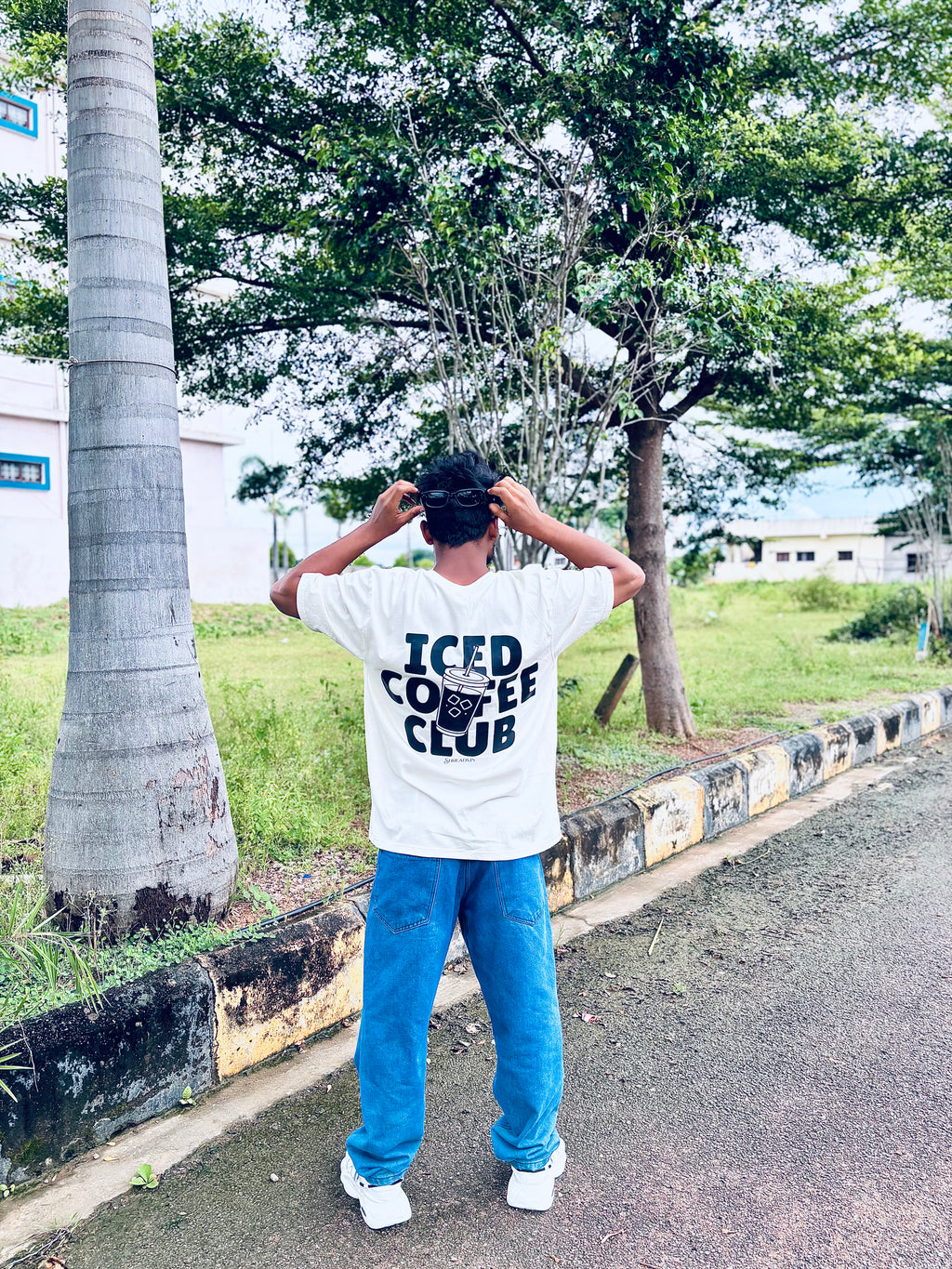 Iced Coffee Club Graphic T-Shirt Unisex – Chill Vibes Edition